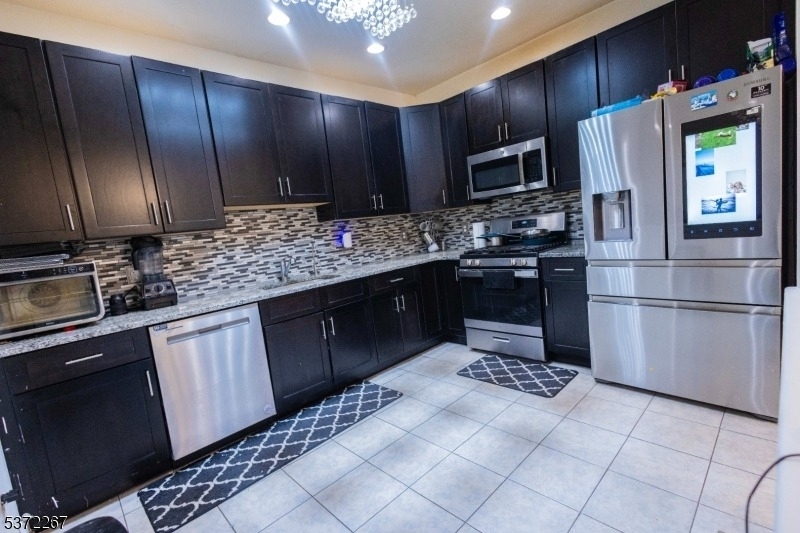 347 Raymound Blvd - Photo 8
