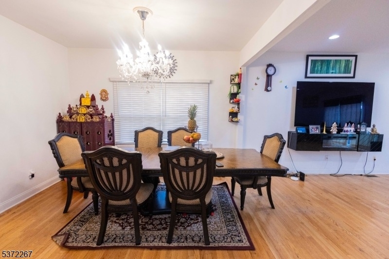 347 Raymound Blvd - Photo 4