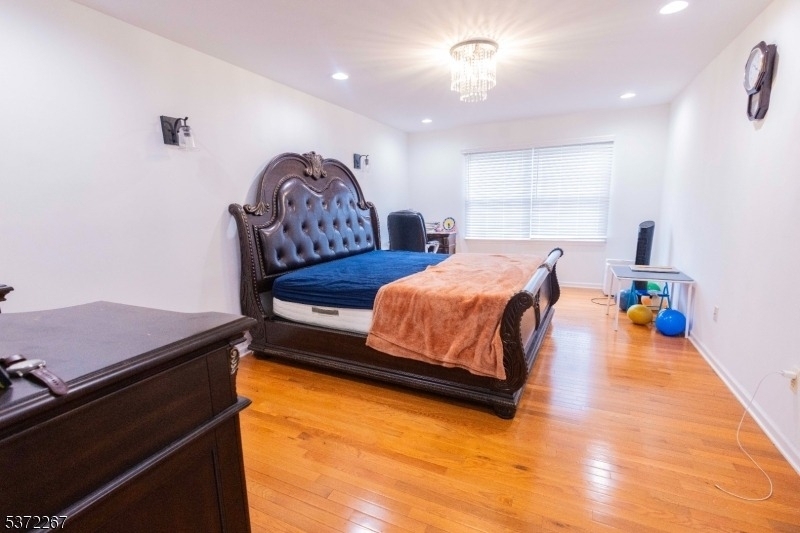 347 Raymound Blvd - Photo 18