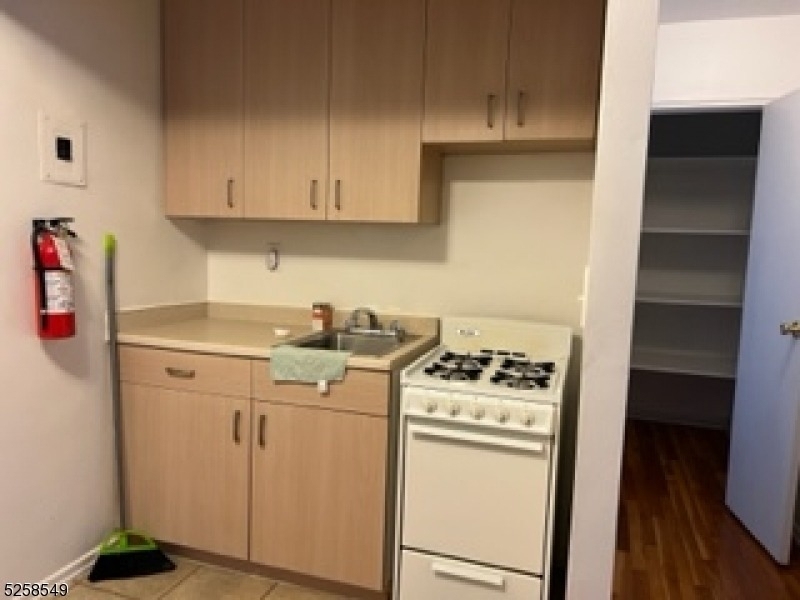 123 Milligan Pl - Photo 2