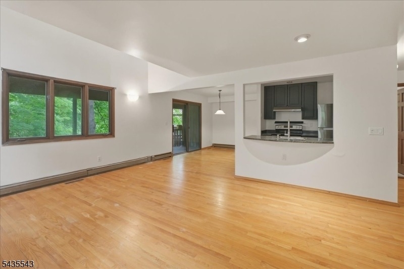 17 Village Way - Photo 2