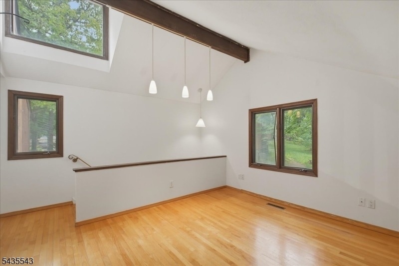17 Village Way - Photo 8