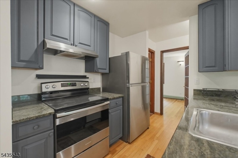 17 Village Way - Photo 3