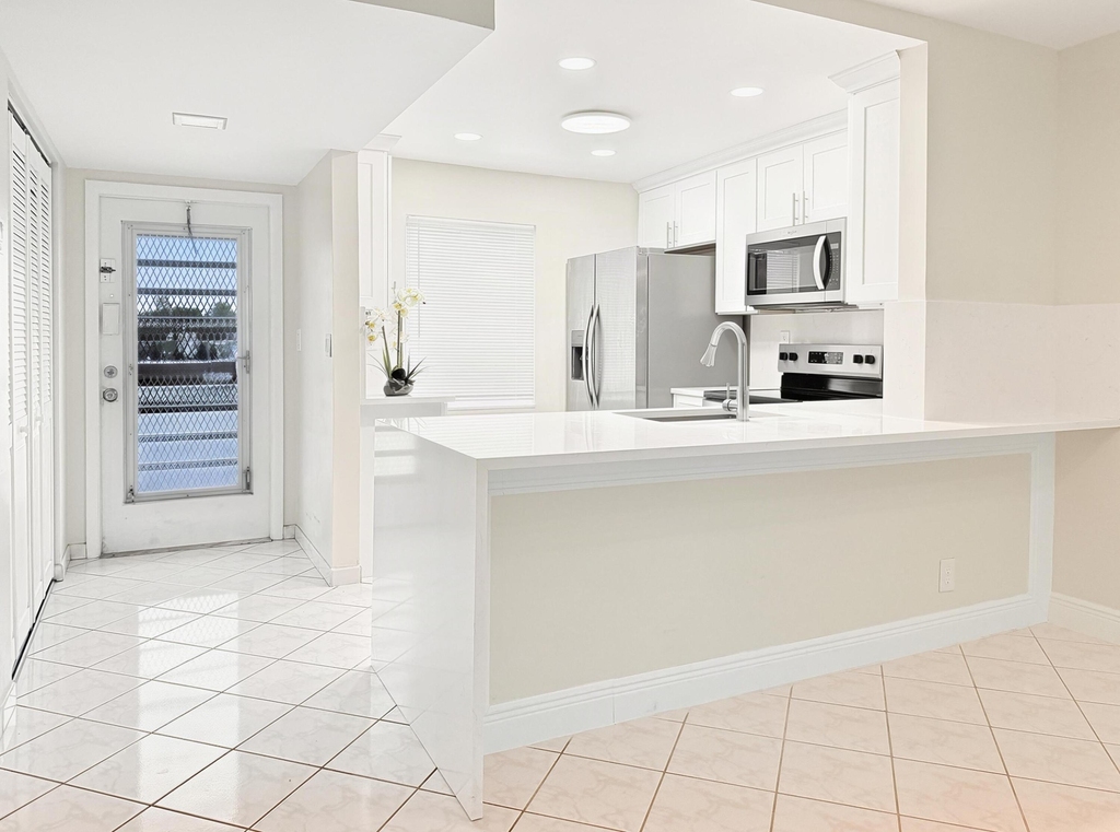 9272 Sw 3rd Street - Photo 1