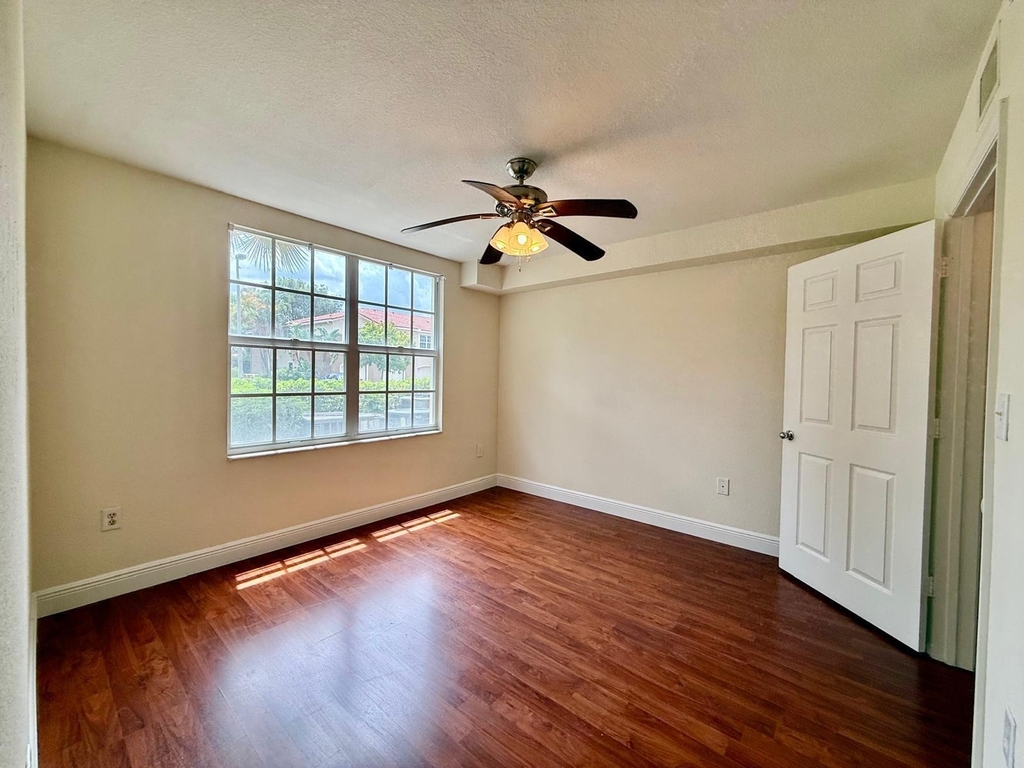15135 Michelangelo Boulevard - Photo 26