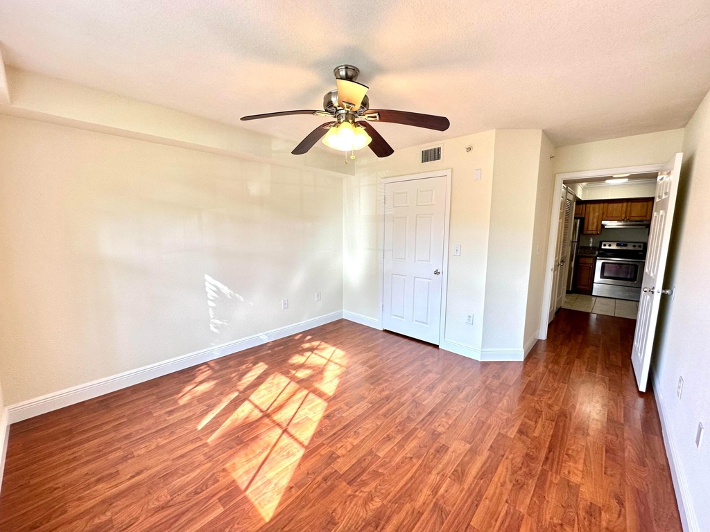 15135 Michelangelo Boulevard - Photo 22