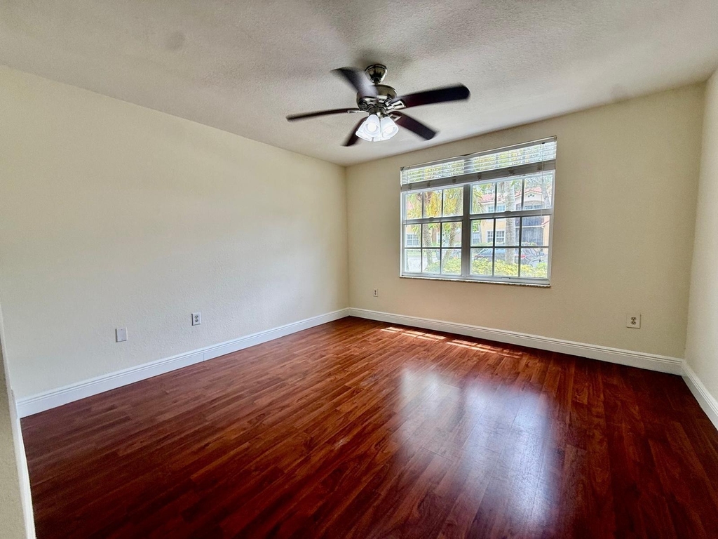 15135 Michelangelo Boulevard - Photo 28