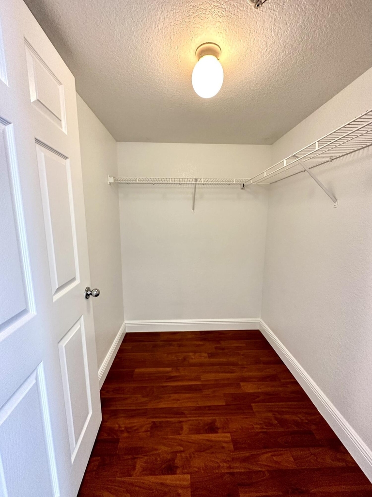 15135 Michelangelo Boulevard - Photo 14