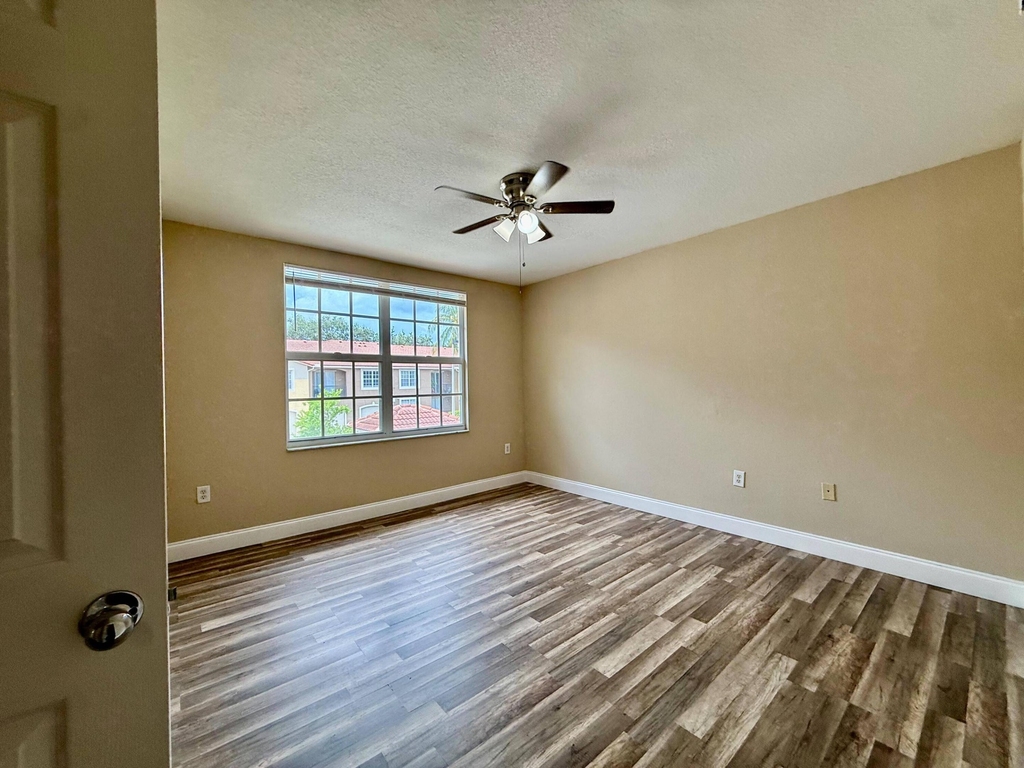 15095 Michelangelo Boulevard - Photo 9