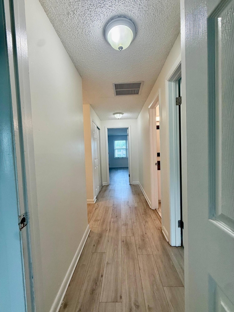 329 Gulfstream Road - Photo 3