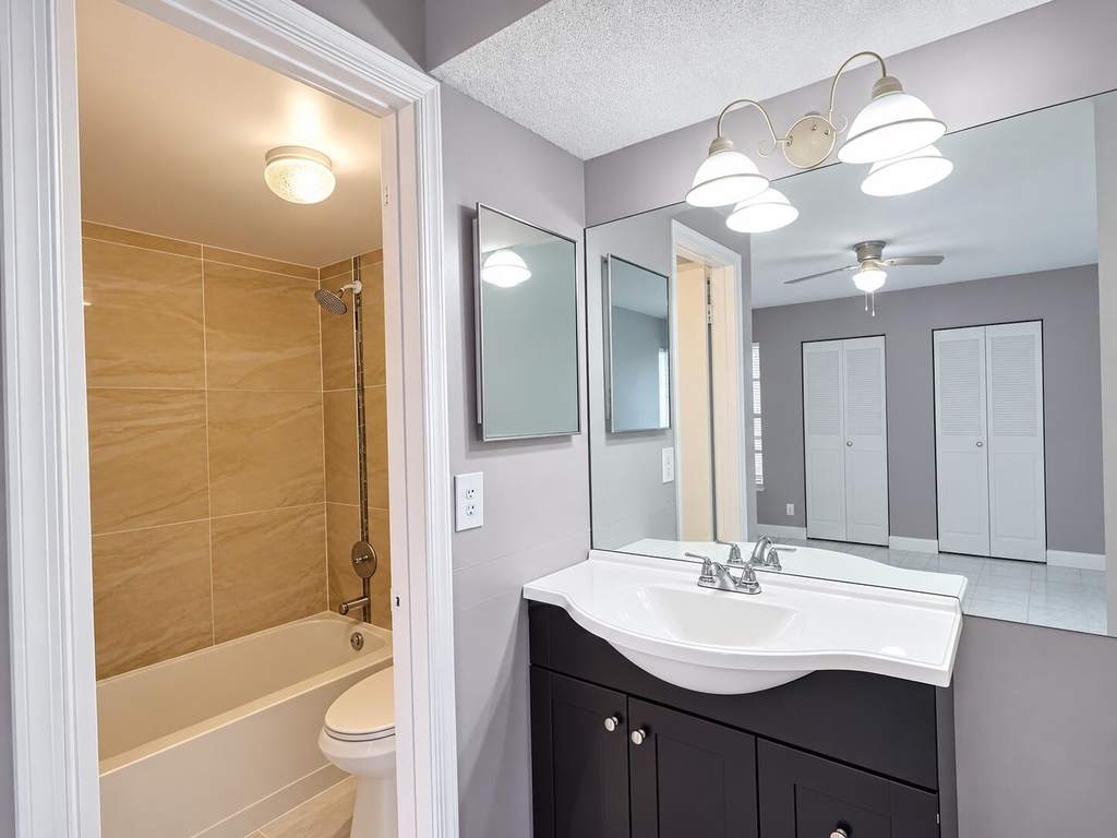 889 Twin Lakes Drive - Photo 16