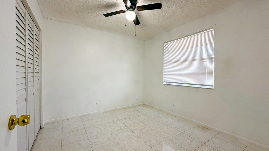 889 Twin Lakes Drive - Photo 22