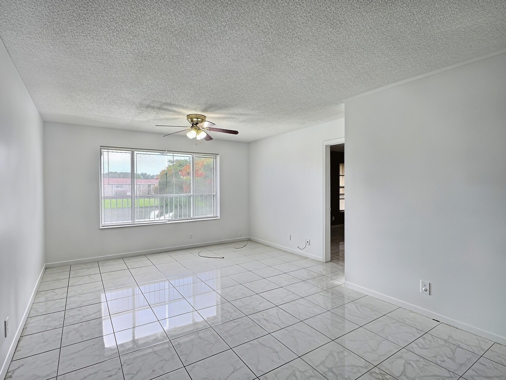 889 Twin Lakes Drive - Photo 5