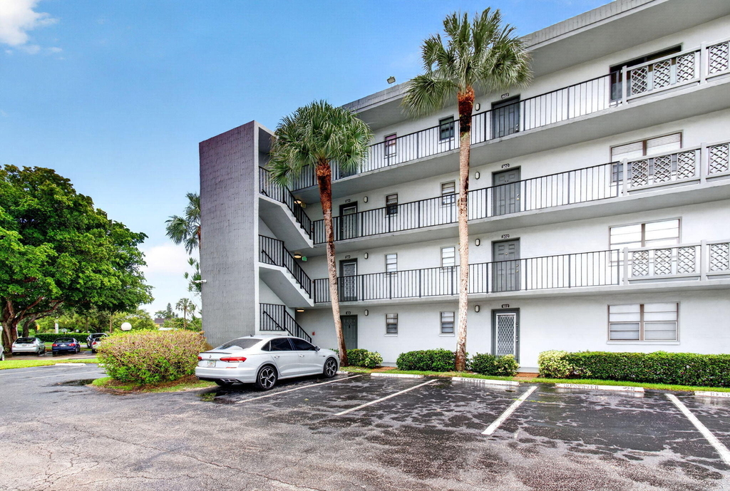 9440 Sw 8th Street - Photo 1