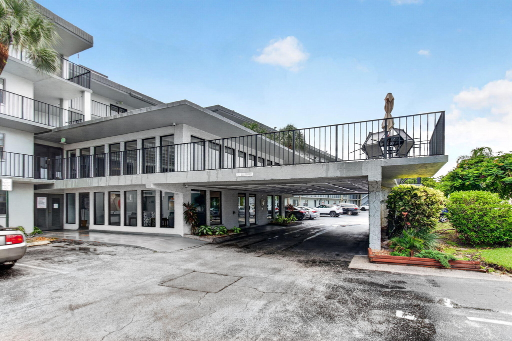 9440 Sw 8th Street - Photo 2