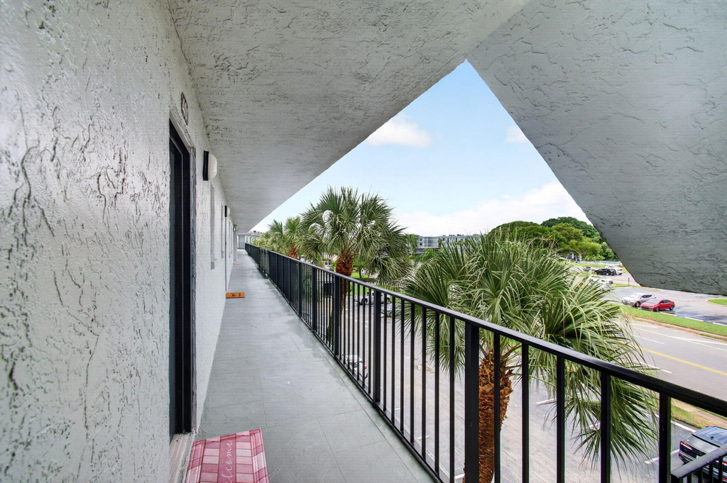 9440 Sw 8th Street - Photo 3