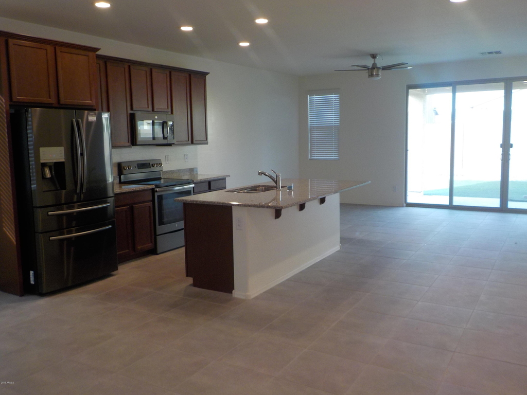 918 E Locust Lane - Photo 1