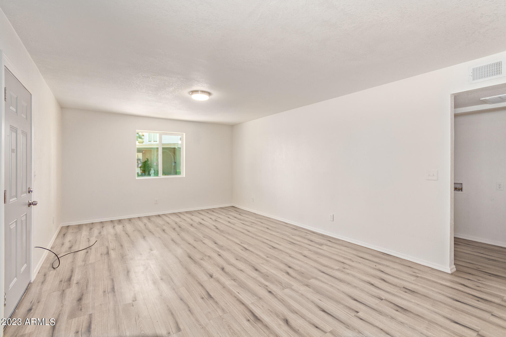 2633 W Ocotillo Road - Photo 9