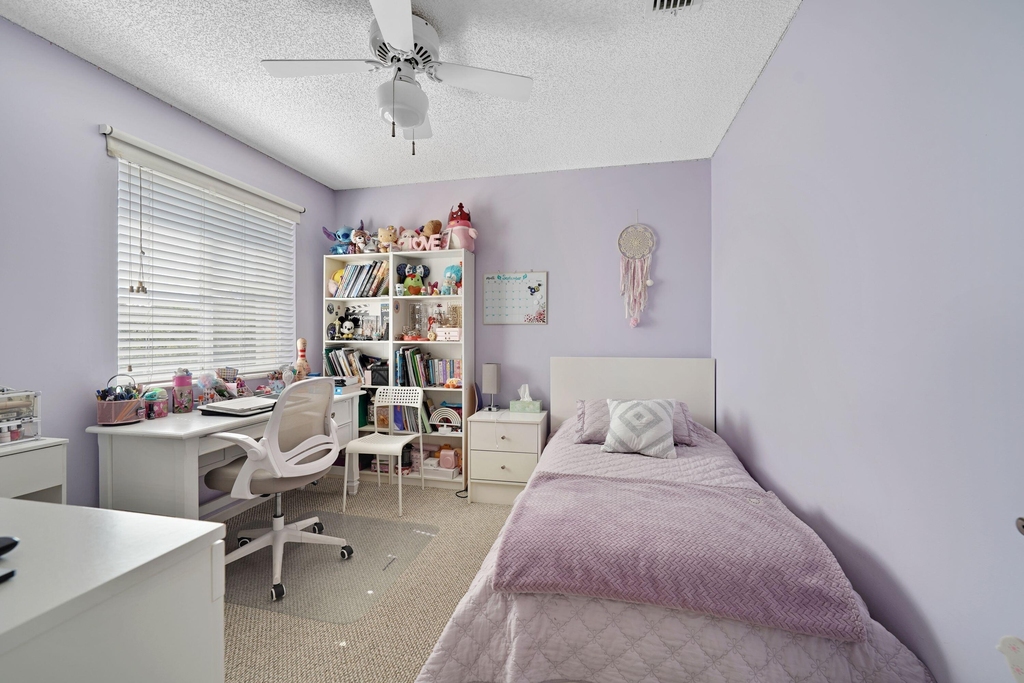 1457 Banyan Way - Photo 32