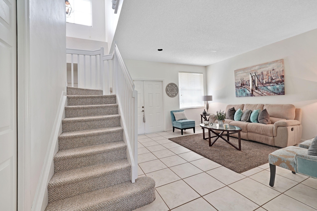 1457 Banyan Way - Photo 29