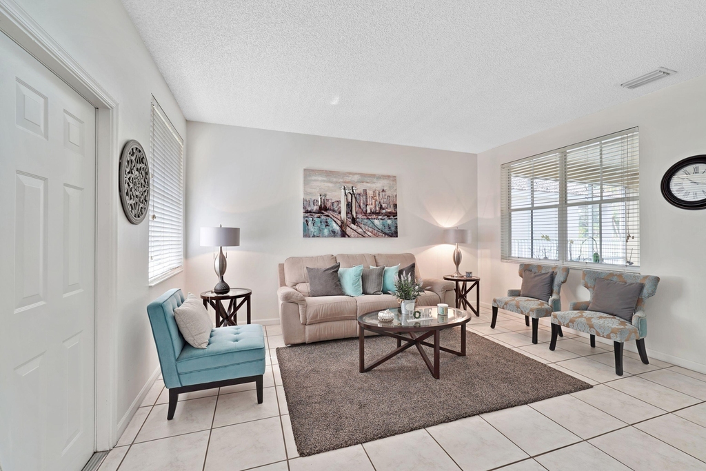 1457 Banyan Way - Photo 38