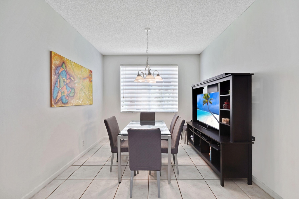 1457 Banyan Way - Photo 26