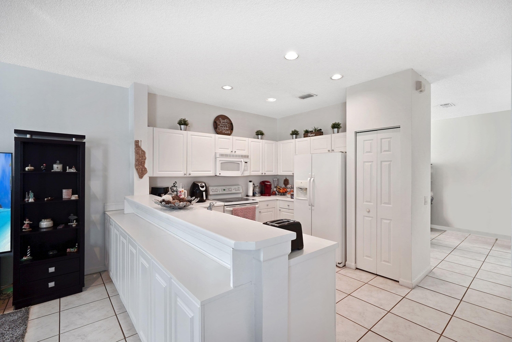 1457 Banyan Way - Photo 20