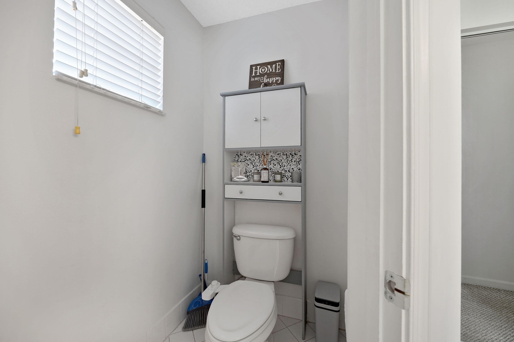 1457 Banyan Way - Photo 39
