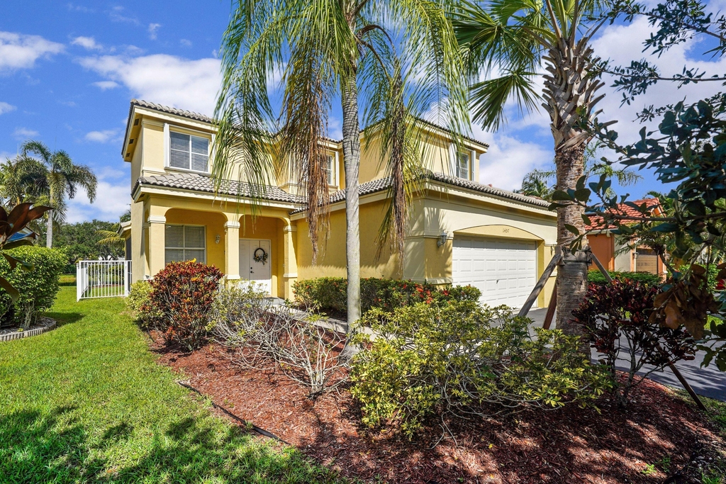 1457 Banyan Way - Photo 0