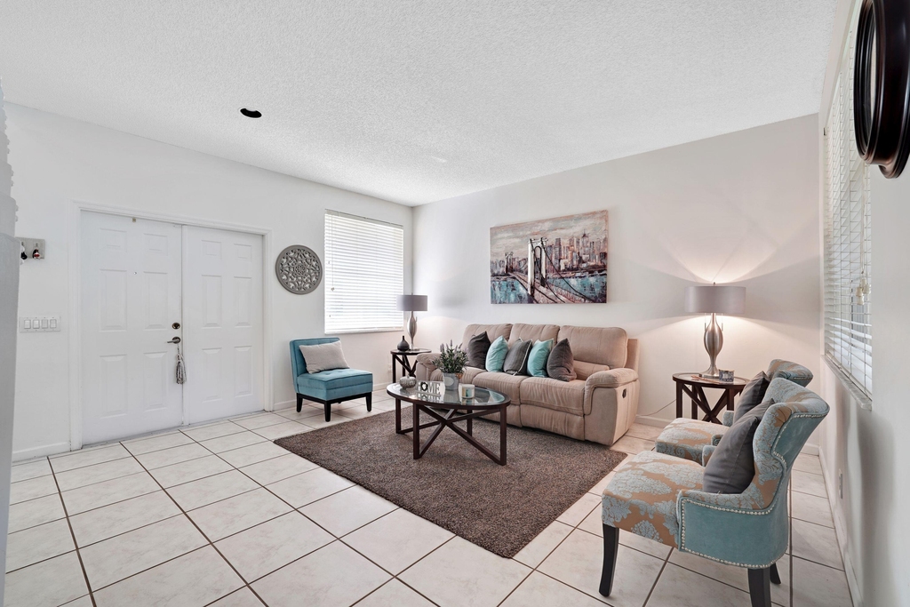 1457 Banyan Way - Photo 12