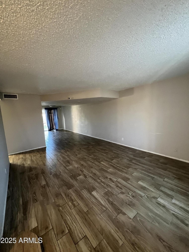 5819 N 59th Drive - Photo 3