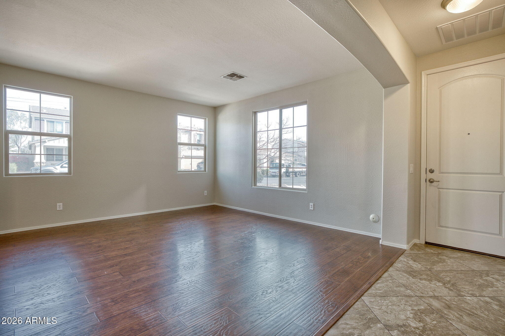 13718 N 150th Drive - Photo 8