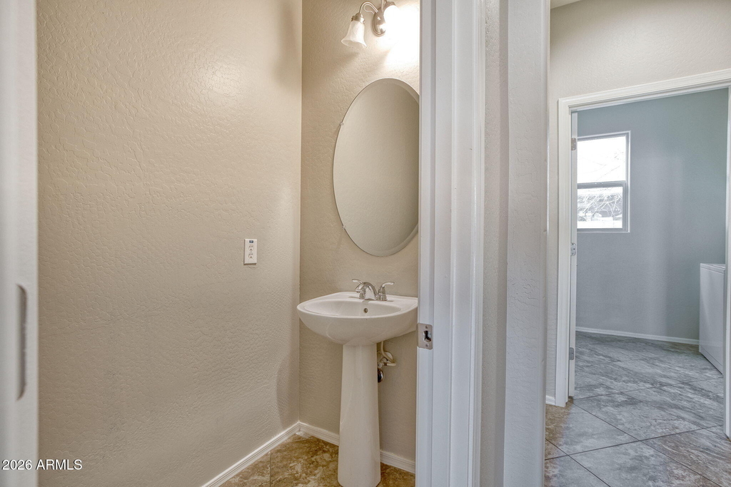13718 N 150th Drive - Photo 12