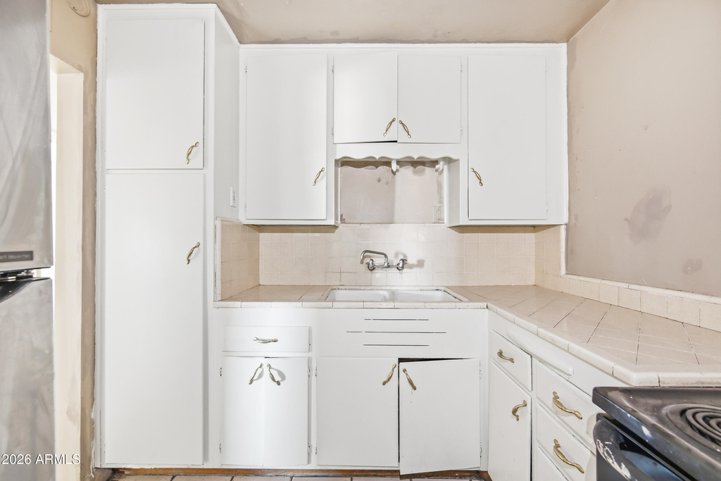 6532 N 19th Drive - Photo 8