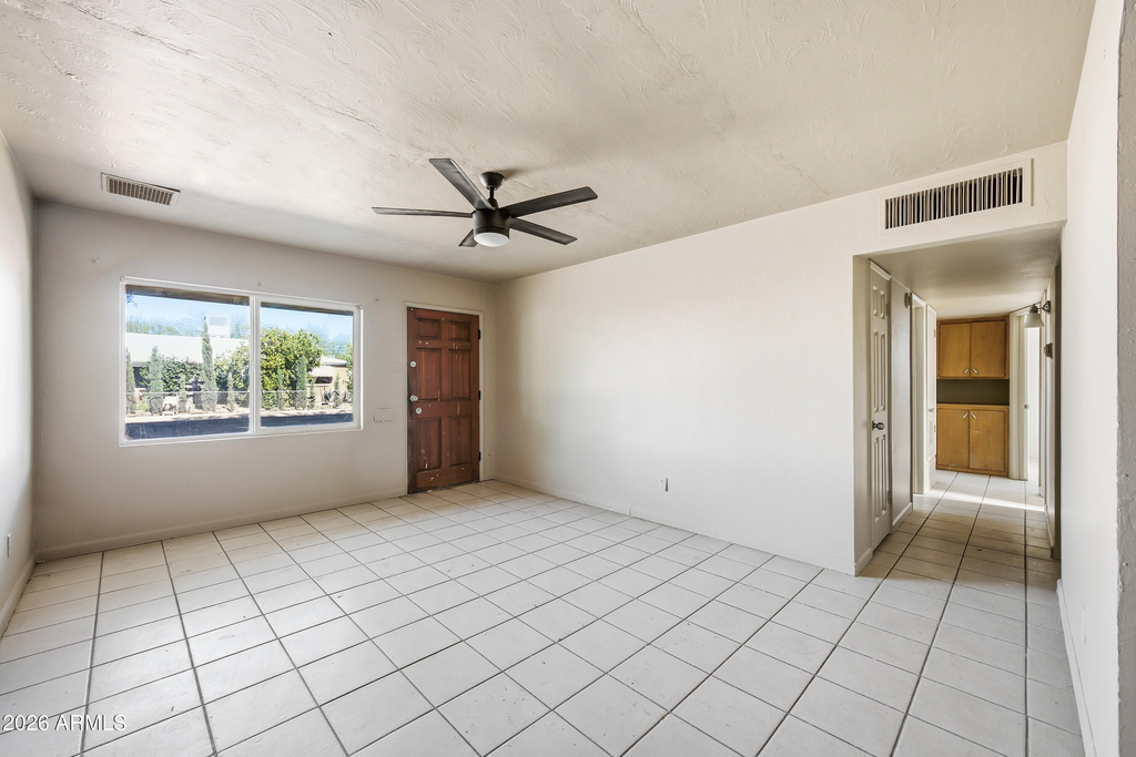 6532 N 19th Drive - Photo 3
