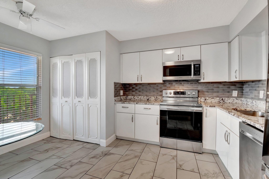 14623 Bonaire Boulevard - Photo 11