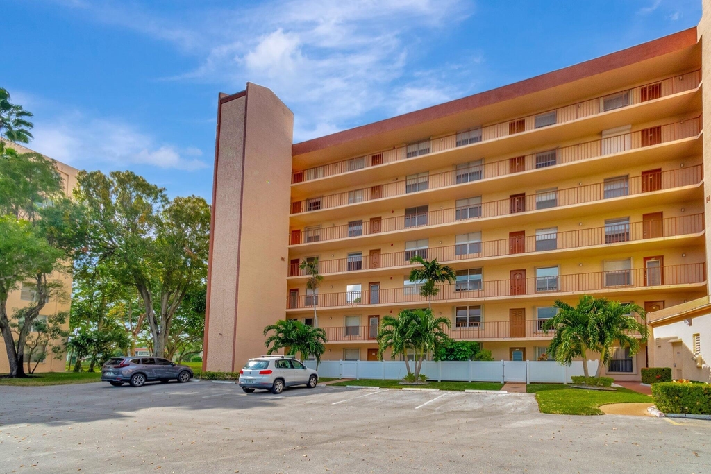 14623 Bonaire Boulevard - Photo 23