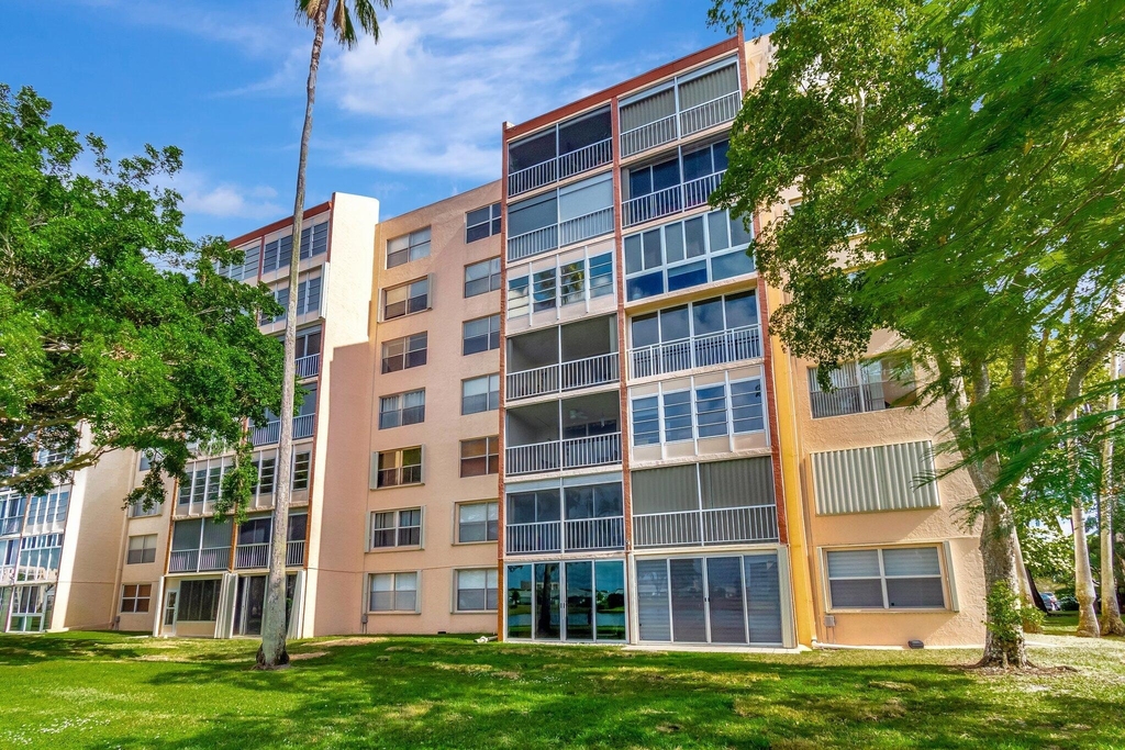 14623 Bonaire Boulevard - Photo 45