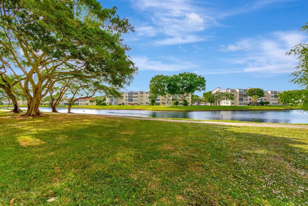 14623 Bonaire Boulevard - Photo 47