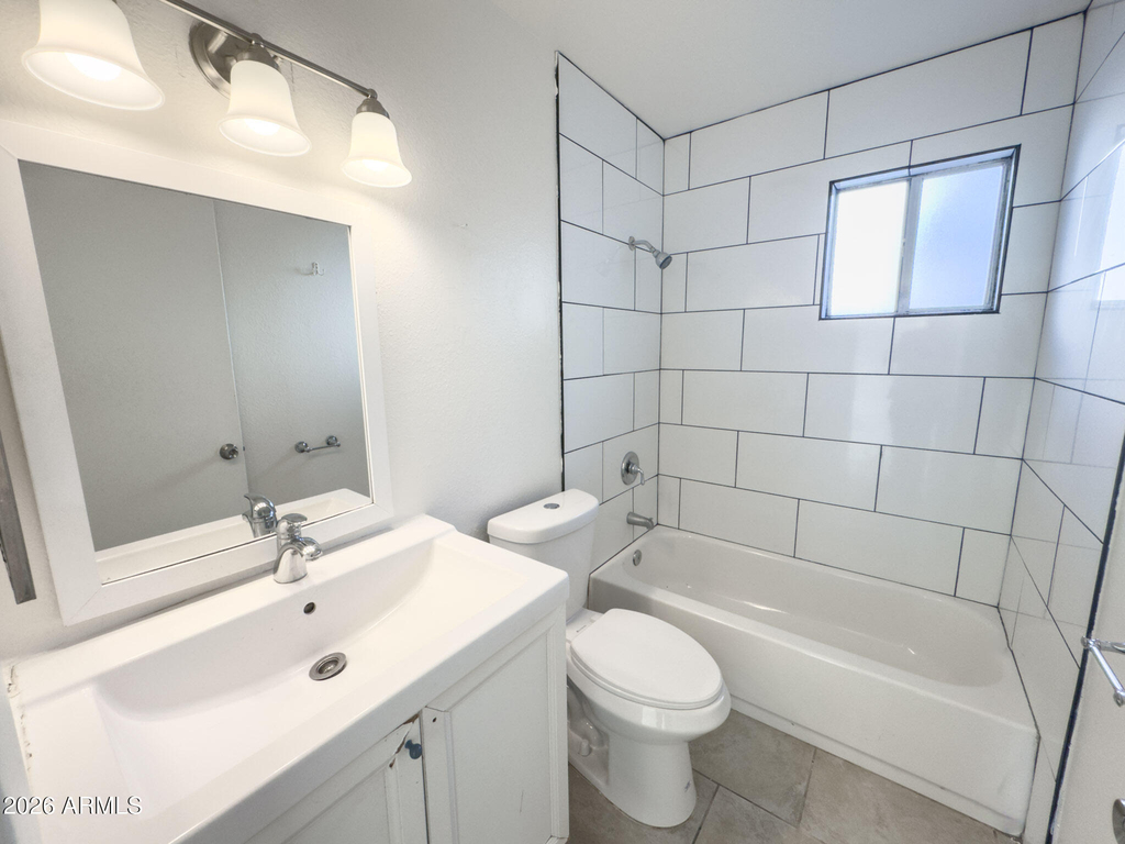 308 E Vogel Avenue - Photo 16