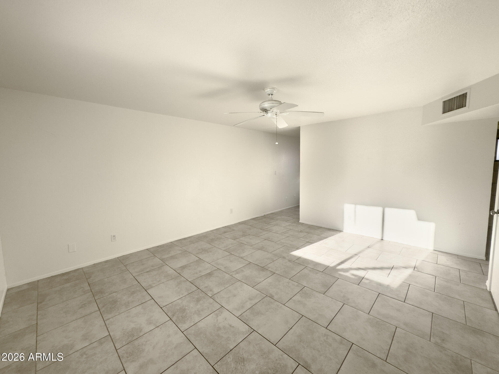 308 E Vogel Avenue - Photo 13