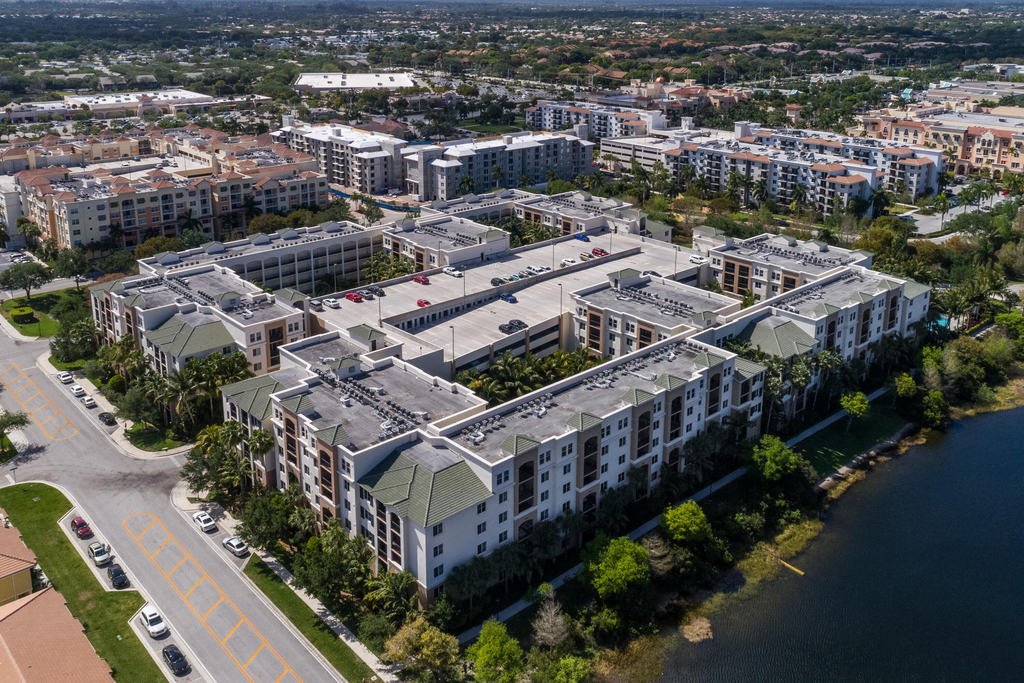 1660 Renaissance Commons Boulevard - Photo 39