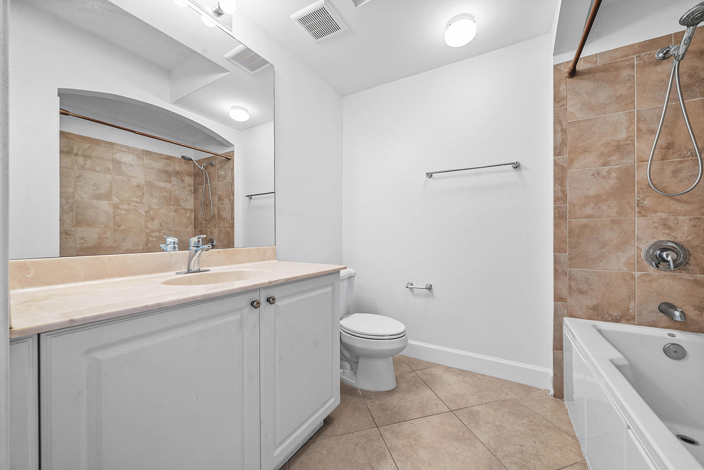 1660 Renaissance Commons Boulevard - Photo 25