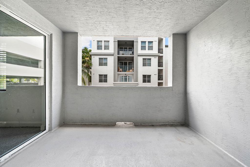 1660 Renaissance Commons Boulevard - Photo 11