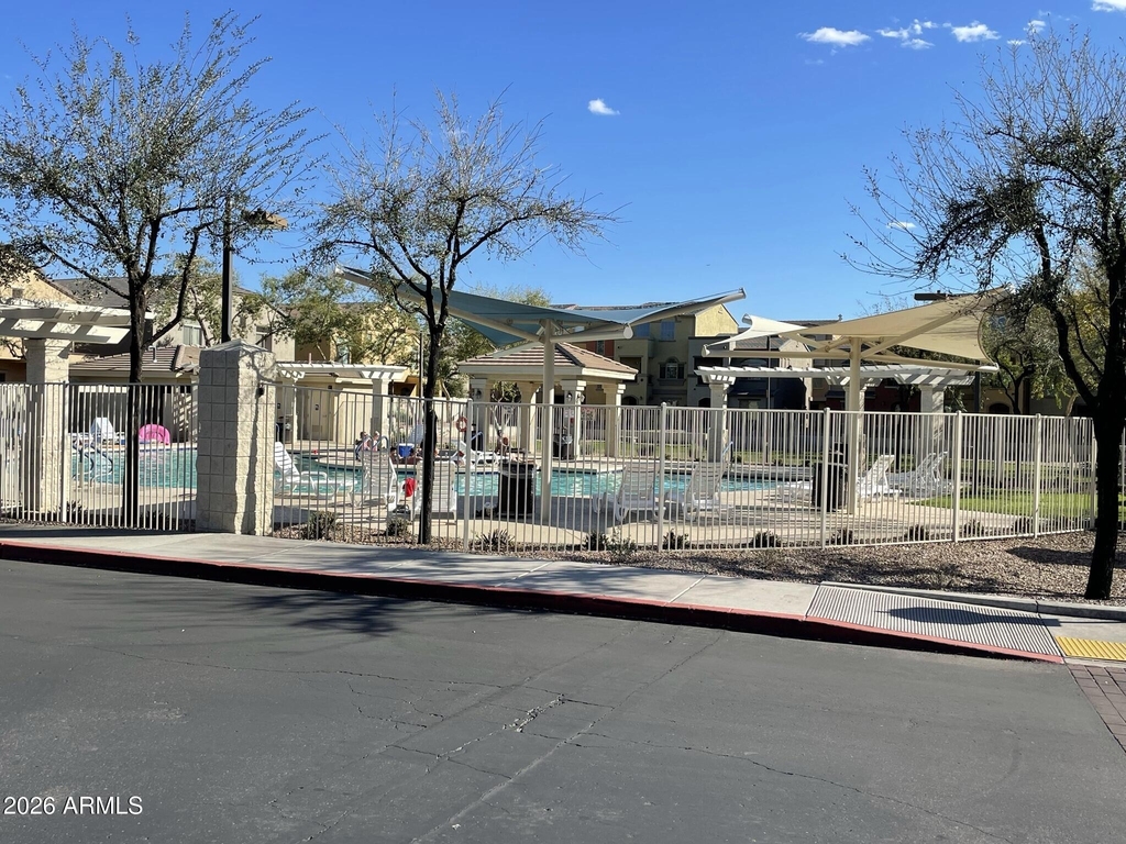 2401 E Rio Salado Parkway - Photo 12