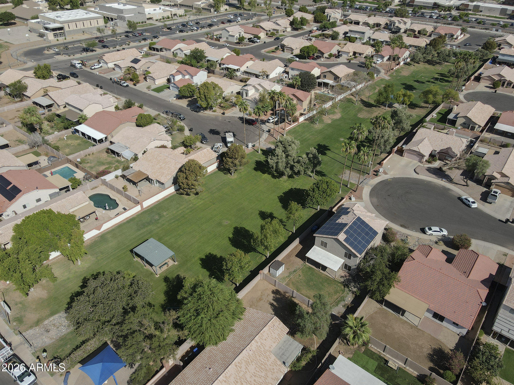 11595 W Holly Street - Photo 39
