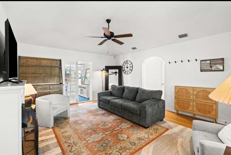 219 31st Street - Photo 3