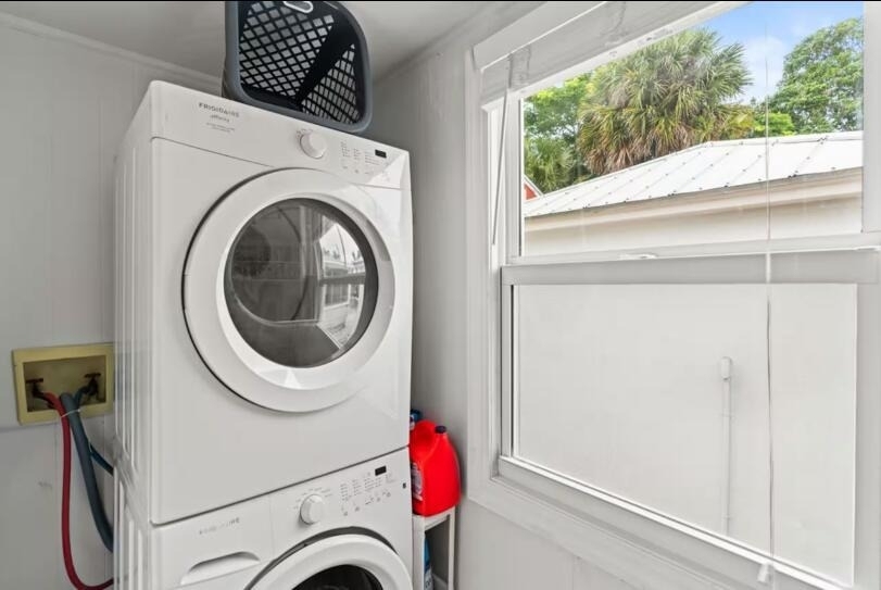 219 31st Street - Photo 17