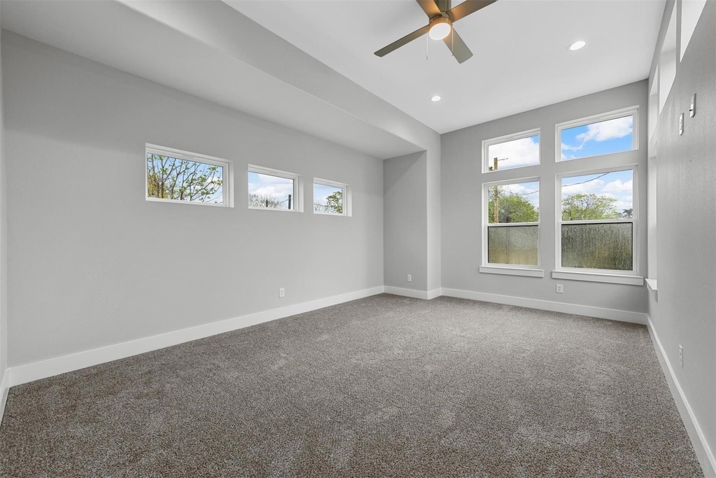 2507 Birmingham Avenue - Photo 13