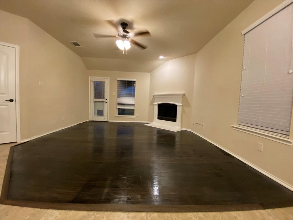 791 Stefhanie Drive - Photo 4